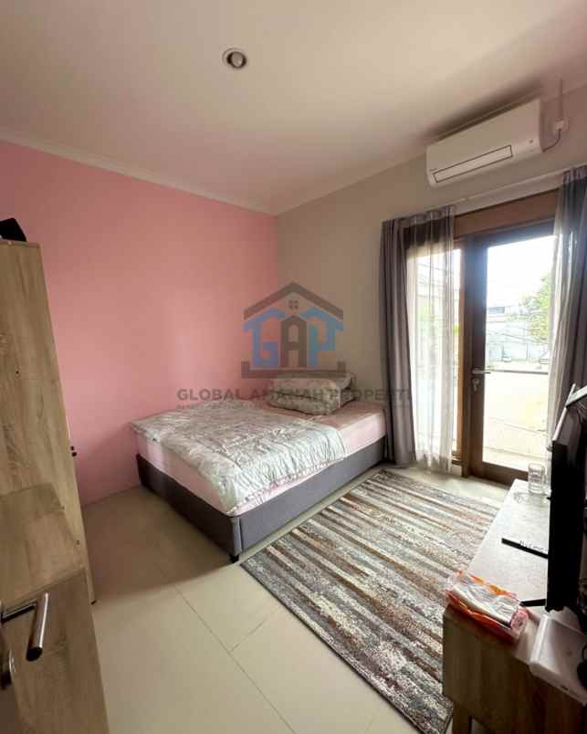 dijual rumah sariwangi