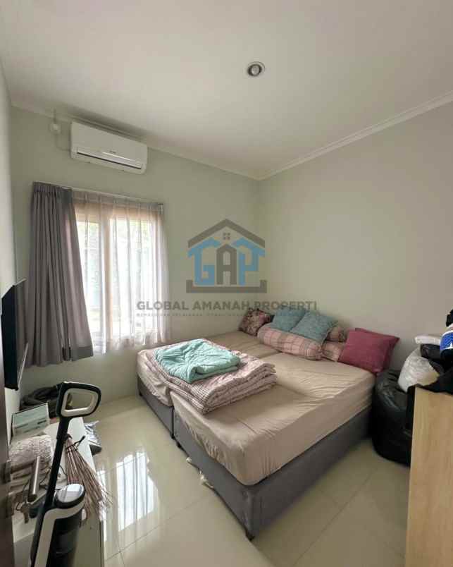 dijual rumah sariwangi