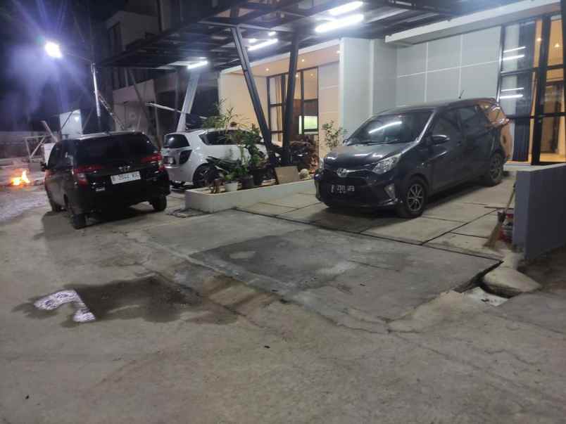 dijual rumah sawangan depok