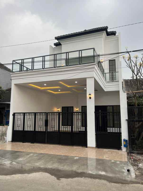 dijual rumah sawojajar