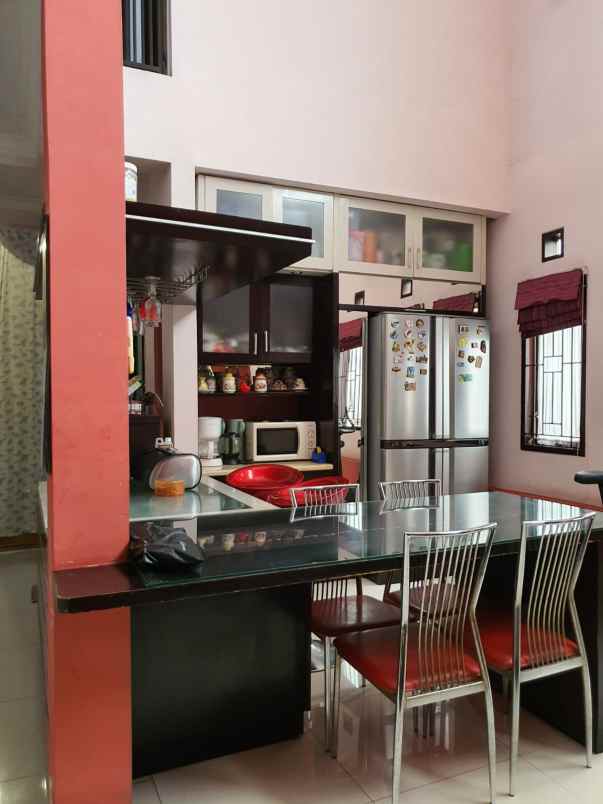 dijual rumah sayap pasteur griya mas