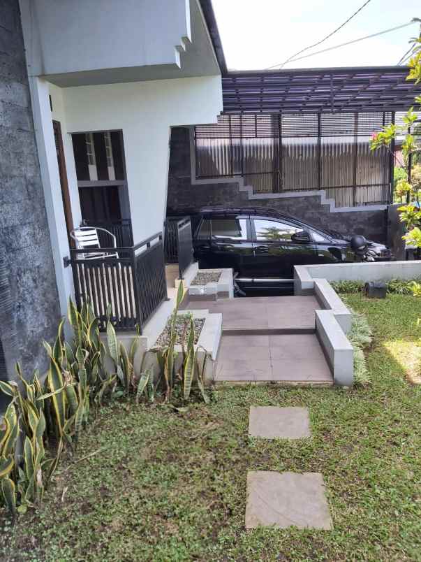 dijual rumah sayap pasteur griya mas