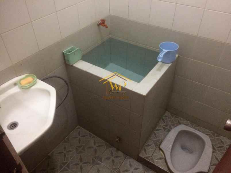 dijual rumah second dekat ykpn di seturan