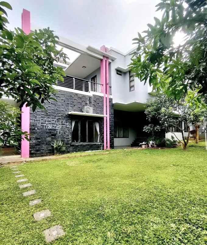 dijual rumah sejuk cantik view danau cibubur bogor