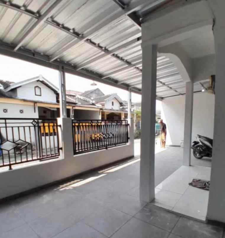 dijual rumah selomartani