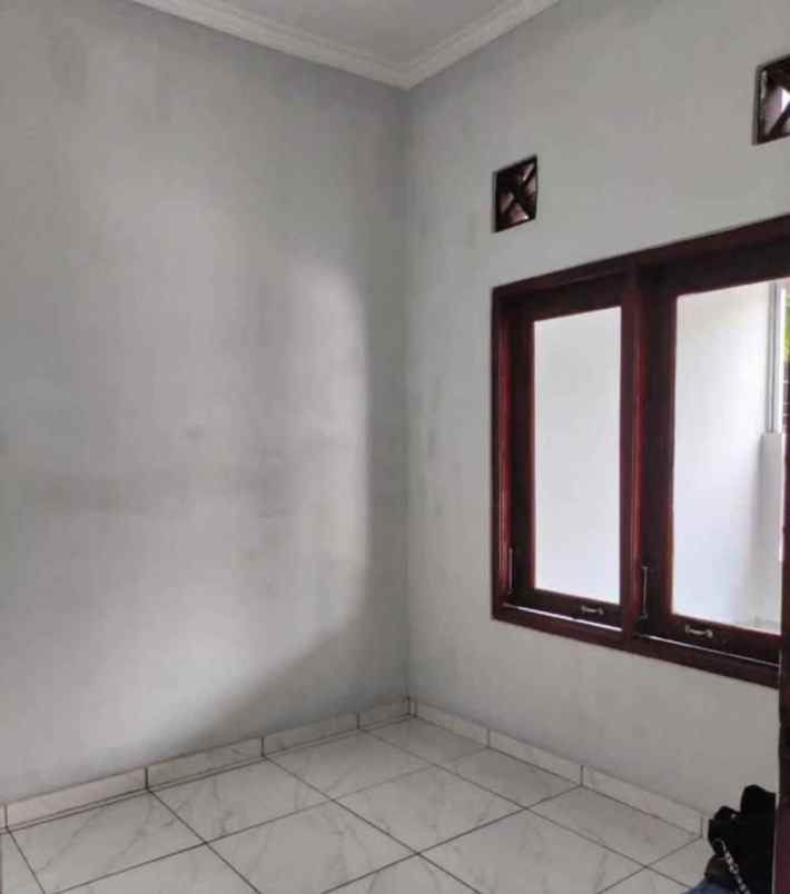 dijual rumah selomartani
