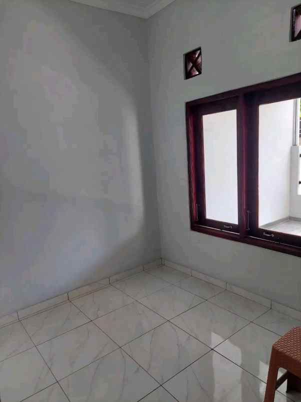 dijual rumah selomartani