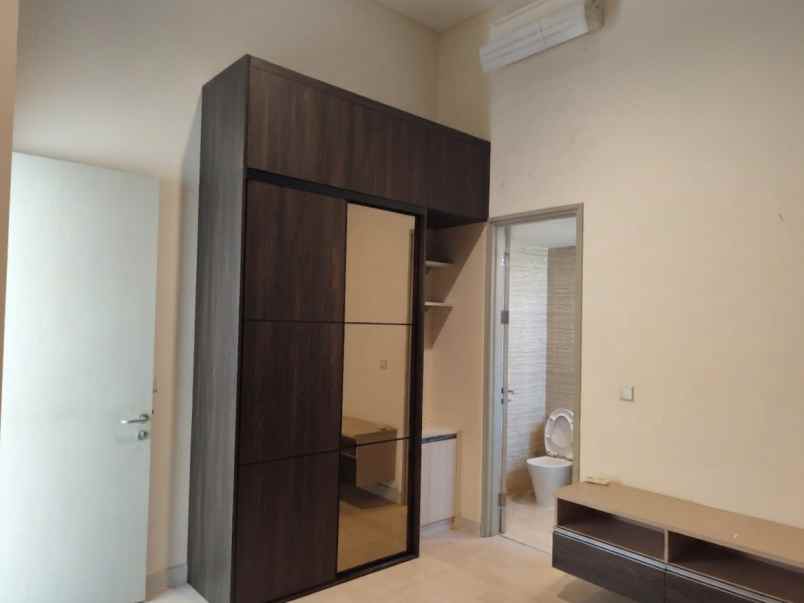 dijual rumah semayang asya jgc jakarta