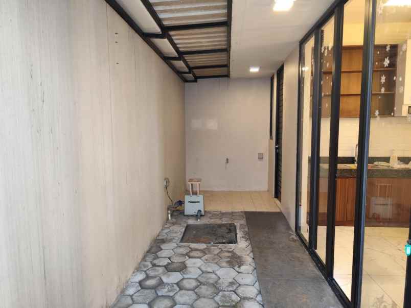 dijual rumah semayang asya jgc jakarta