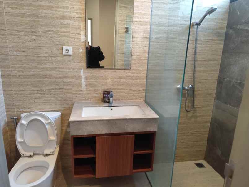 dijual rumah semayang asya jgc jakarta