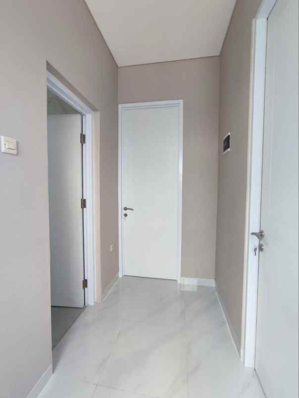 dijual rumah serua ciputat