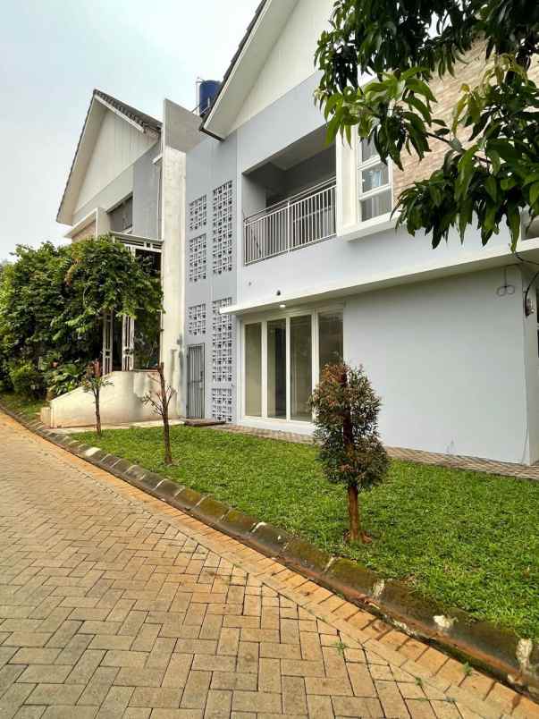 dijual rumah seruni hill