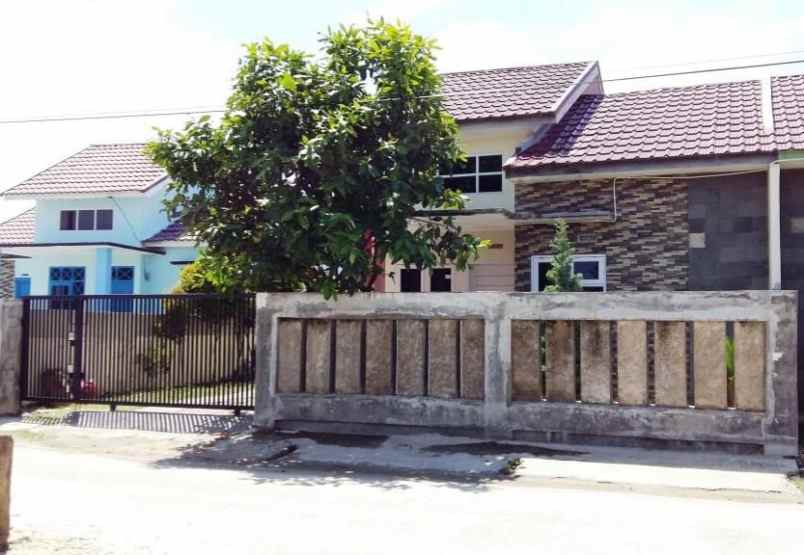 dijual rumah siap huni