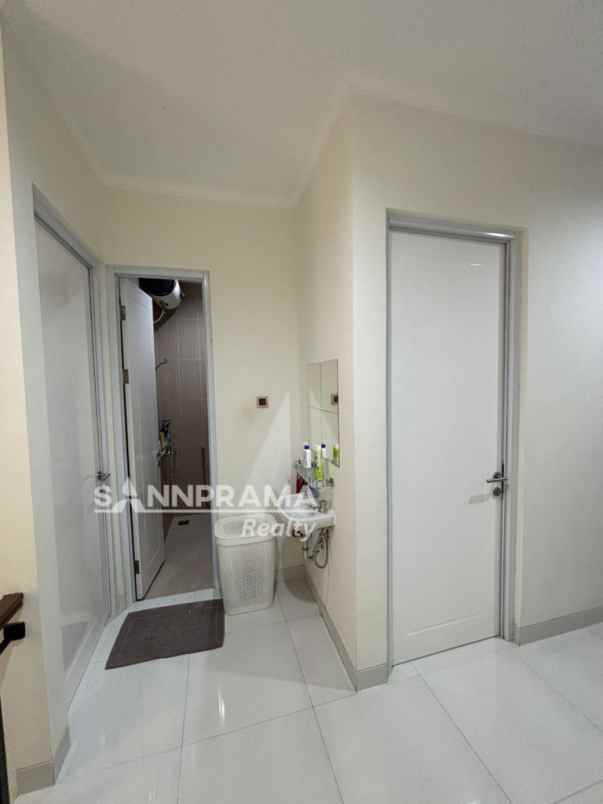 dijual rumah siap huni di cinere parkview limo depok