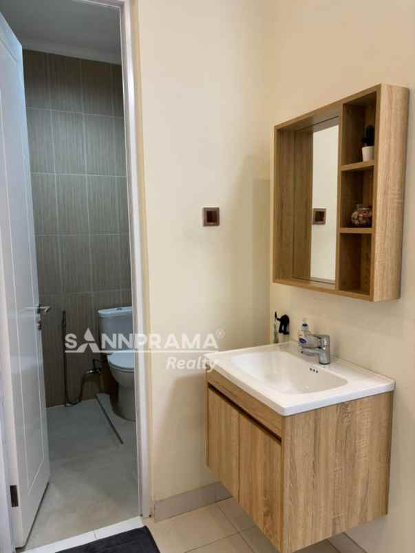 dijual rumah siap huni di cinere parkview limo depok