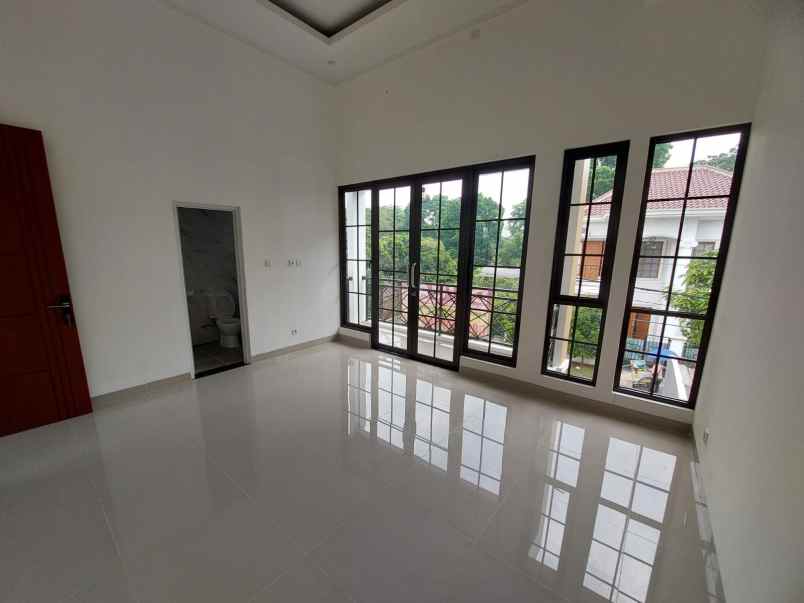 dijual rumah siap huni di griya alam sentul city