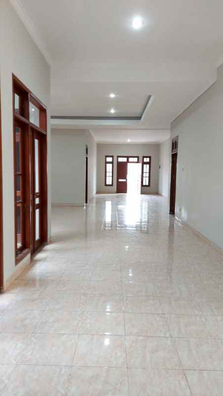 dijual rumah sidosermo