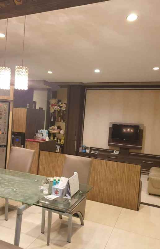 dijual rumah singgasana