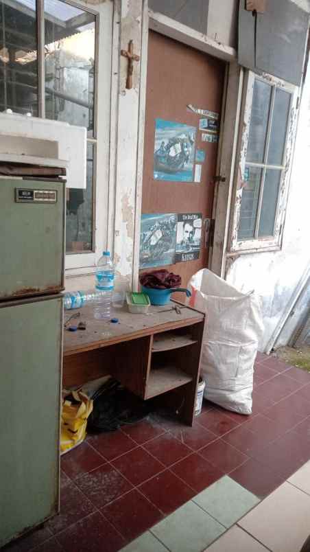 dijual rumah siwalankerto