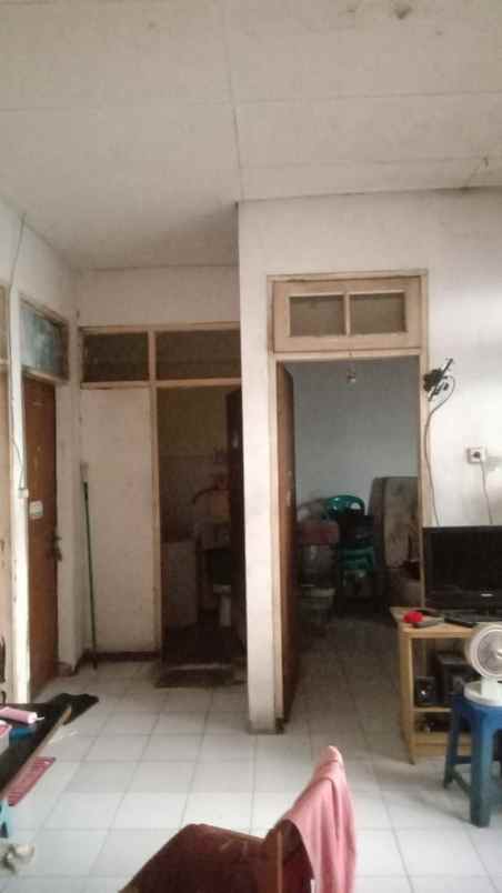 dijual rumah siwalankerto