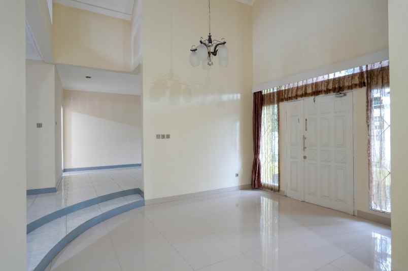 dijual rumah sukanagara antapani kota