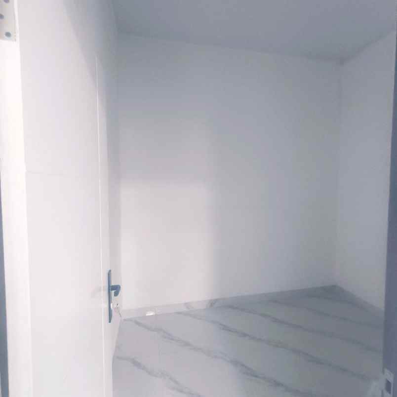 dijual rumah sukatani tapos depok