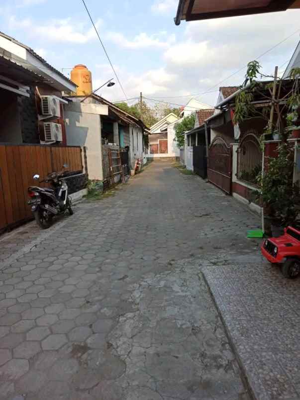 dijual rumah sukoharjo