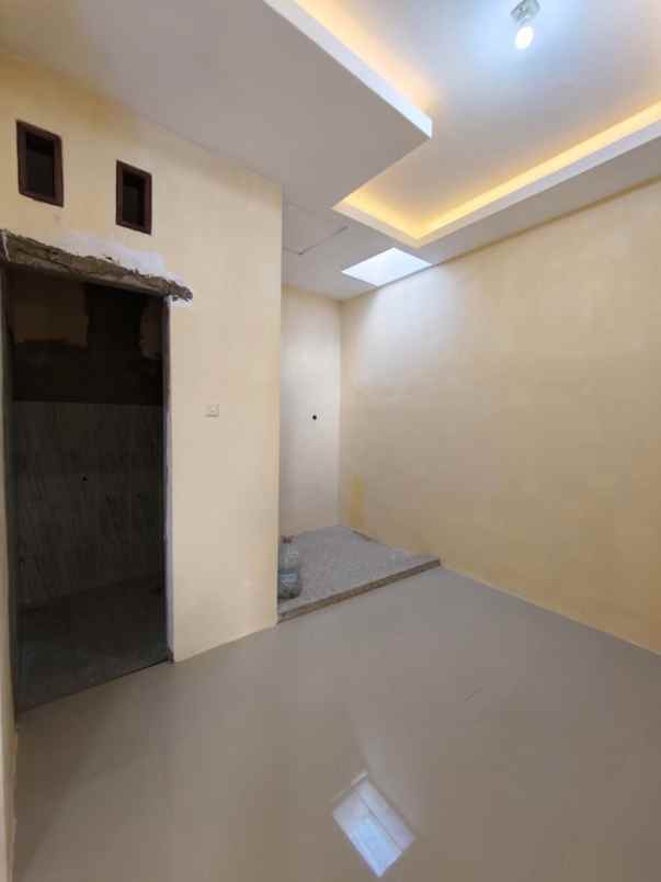 dijual rumah sukun