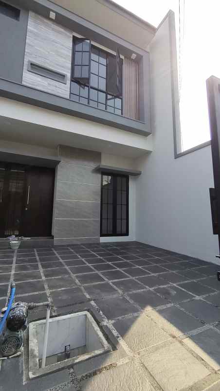 dijual rumah sutorejo tengah new minimalis