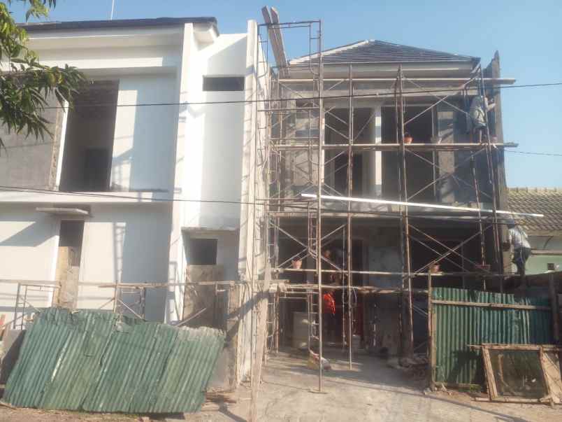 dijual rumah taman pondok indah