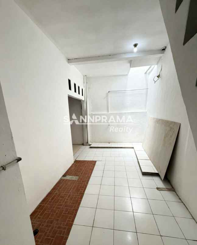 dijual rumah tanah baru depok