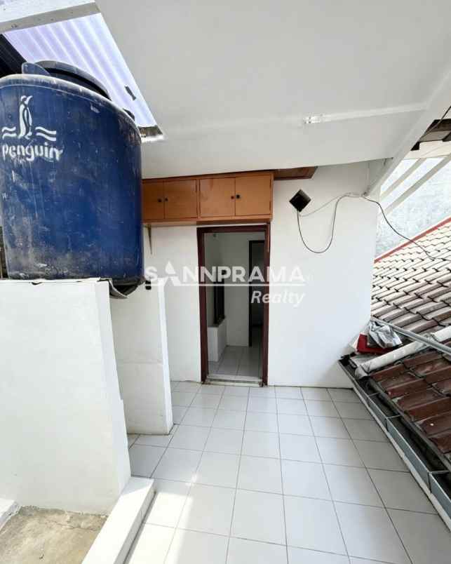 dijual rumah tanah baru depok