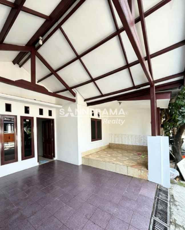 dijual rumah tanah baru depok