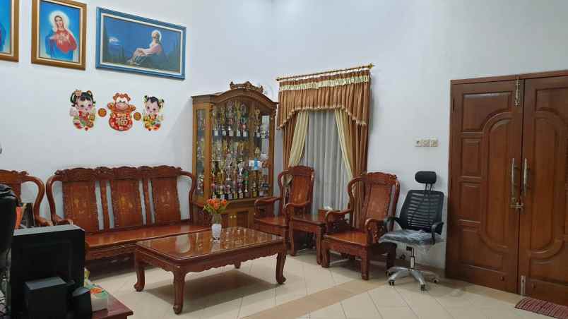 dijual rumah tebet timur