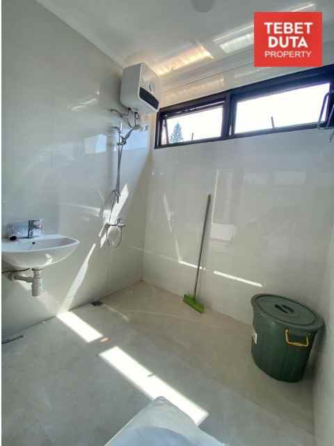dijual rumah tebet timur