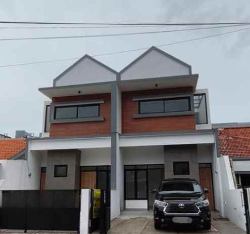 dijual rumah tenggilis mejoyo