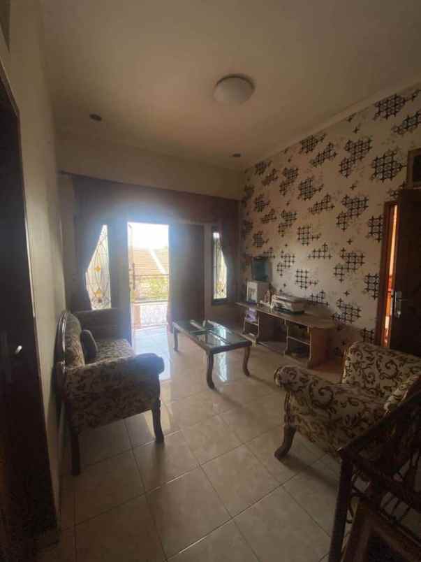 dijual rumah terusan buah batu