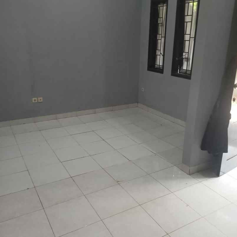 dijual rumah terusan jakarta antapani