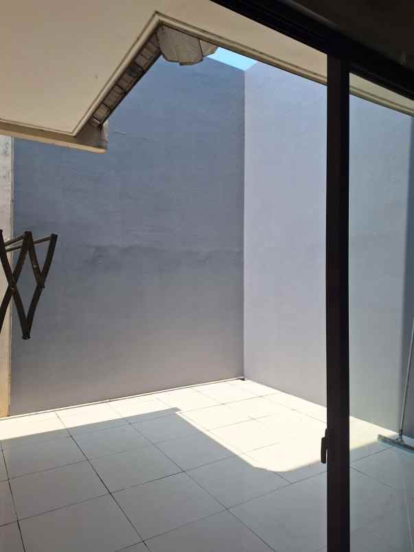 dijual rumah the eminent bsd city