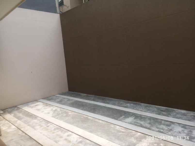 dijual rumah the greenlake