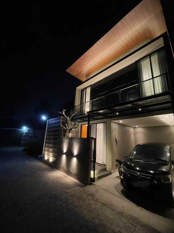 Rumah Baru Full Furnish Lokasi Premium Di Tiyasan Sondong Catur
