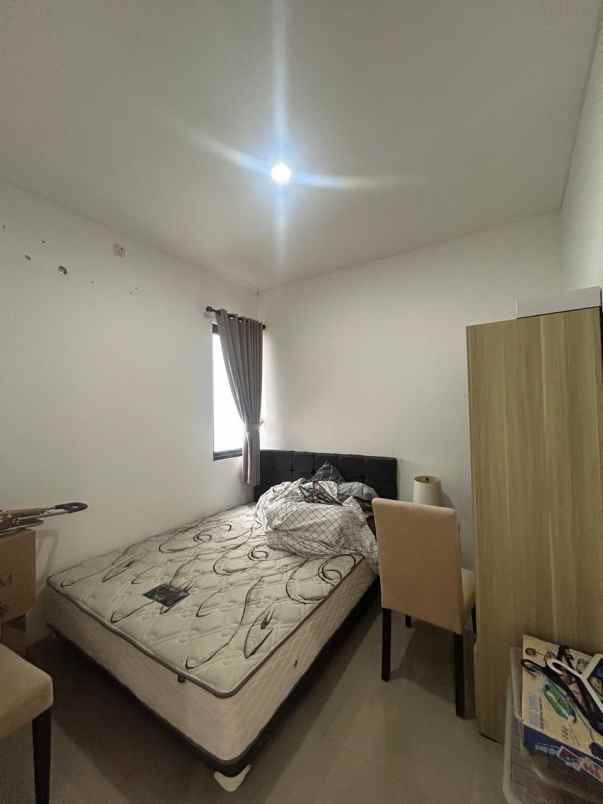 dijual rumah trevista bojongsari