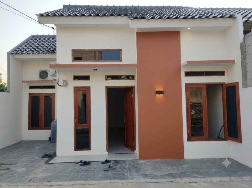 dijual rumah tugu macan citayem
