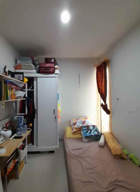 dijual rumah u ville bintaro