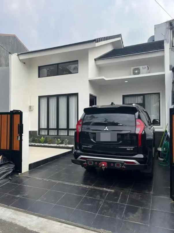 dijual rumah vila pamulang