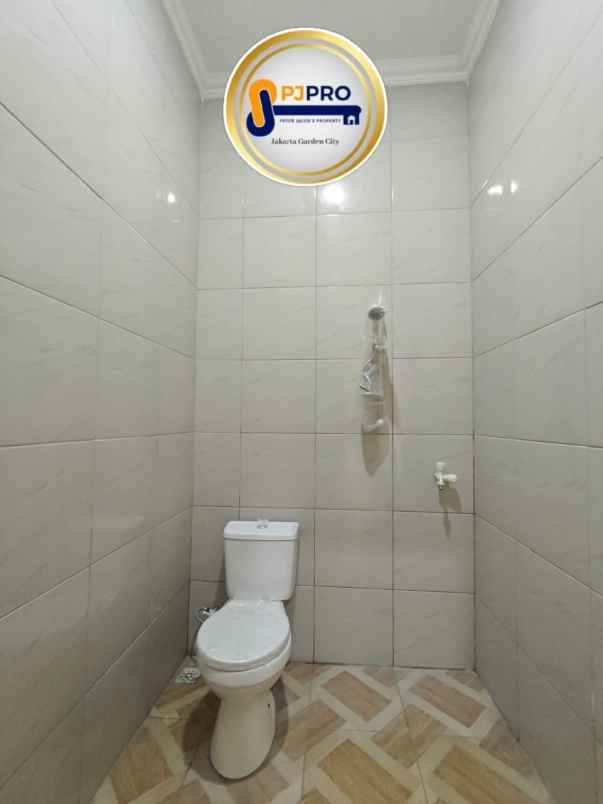 dijual rumah villa gading harapan 3