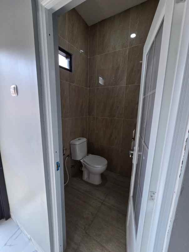 dijual rumah villa indah permai