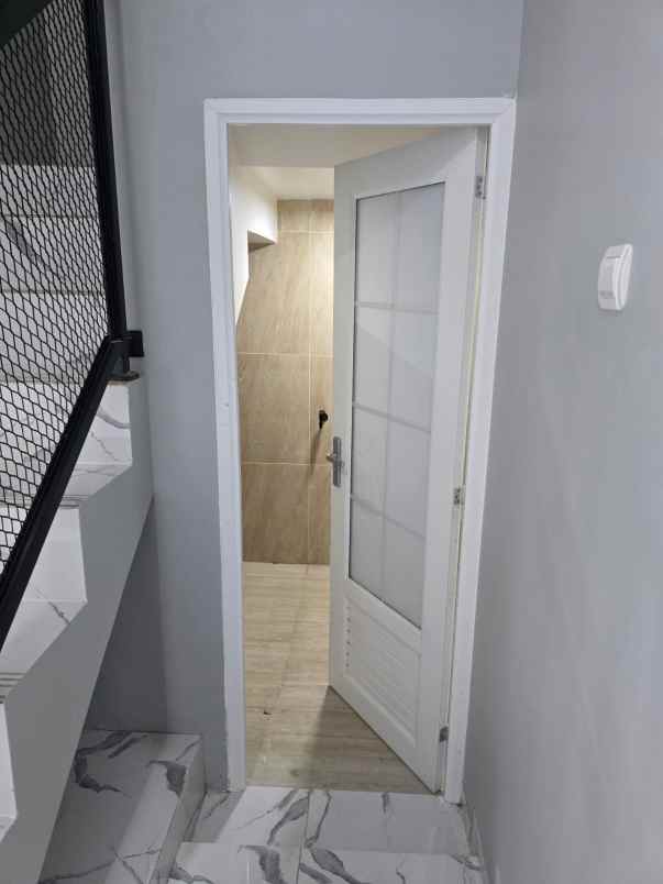 dijual rumah villa indah permai