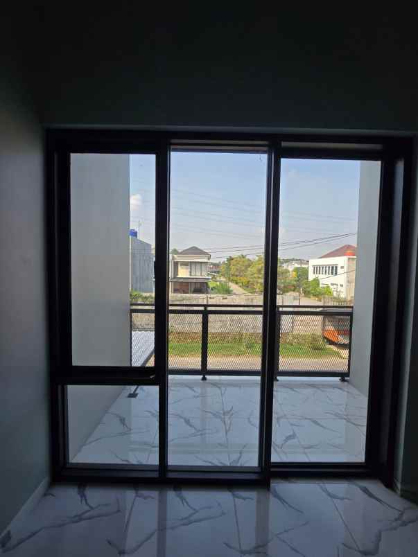 dijual rumah villa indah permai