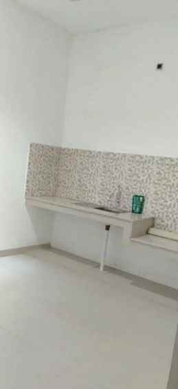 dijual rumah village garden